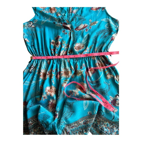 Francesca’s Collection Romper. Large. Belt is missing. - Picture 10 of 14